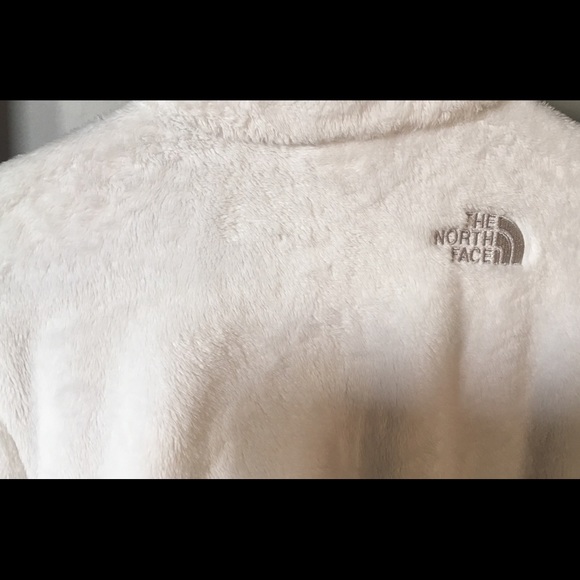 North Face Osito Fleece Jacket & Denali Hat - Picture 6 of 8